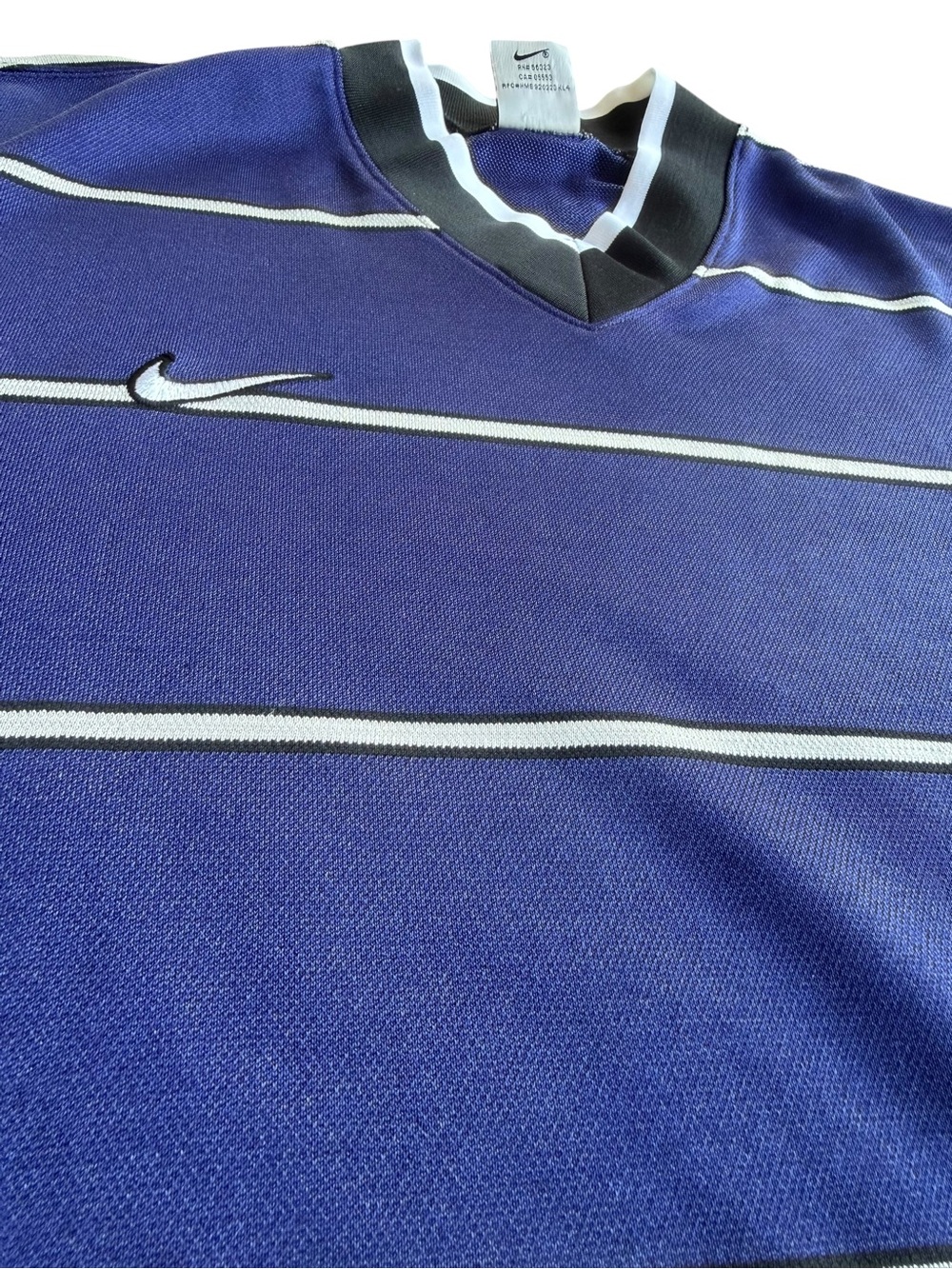 VTG ‘90s Nike Blue Striped Soccer Jersey V-Neck Size: S - Picture 3 of 11